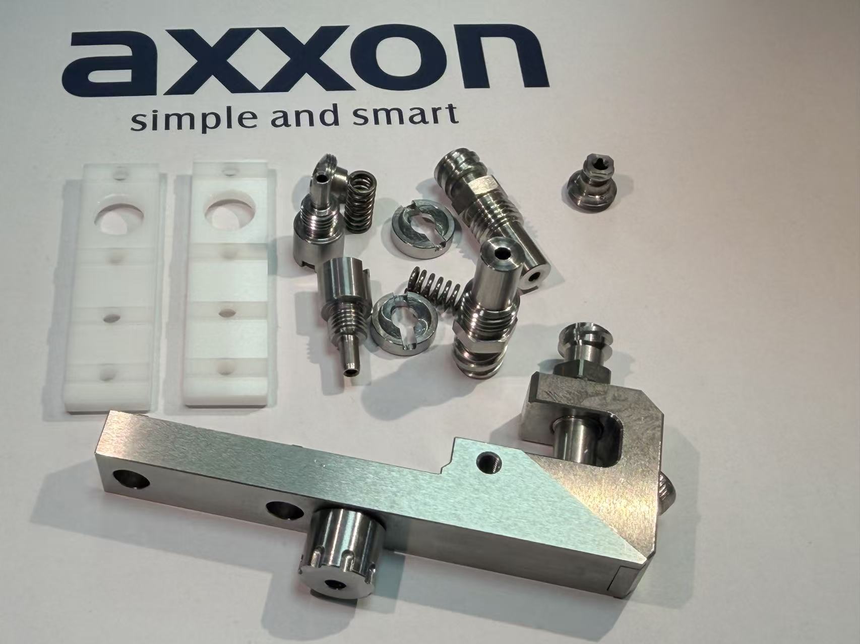 Axxon Piezo szelep